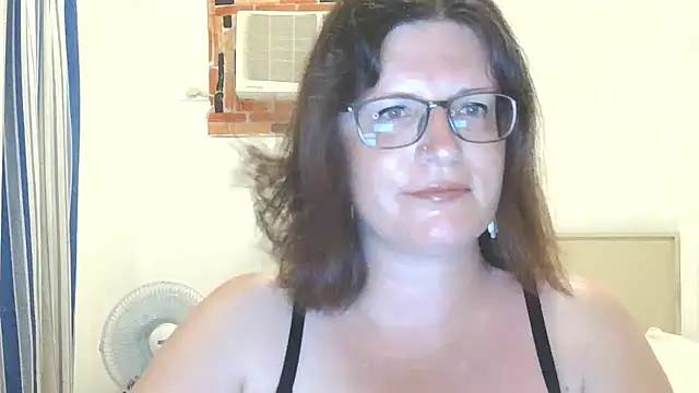 CrimsonMistress online show from April 2026 07:41:01 PM