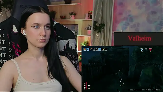 Snapshot of KiraLiLime chatting on February 2025 07:35:02 PM KiraLiLime online show from February 2025 07:35:02 PM