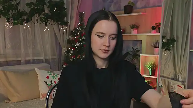 Snapshot of KiraLiLime chatting on March 2025 06:11:02 PM KiraLiLime online show from March 2025 06:11:02 PM