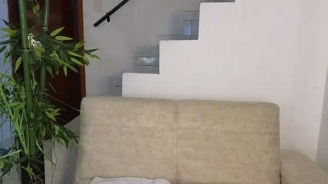 Snapshot of Lorenne_Miller chatting on September 2025 04:01:01 AM Lorenne Miller online show from September 2025 04:01:01 AM