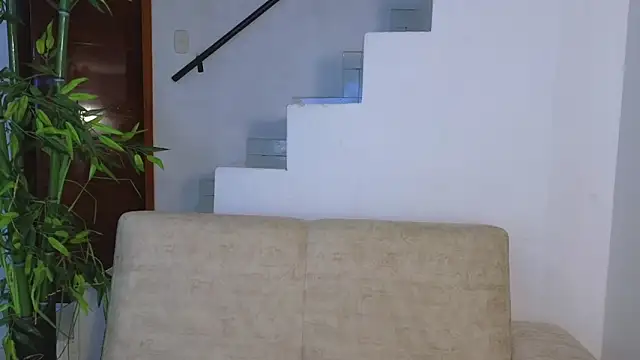 Snapshot of Lorenne_Miller chatting on September 2025 02:13:02 AM Lorenne Miller online show from September 2025 02:13:02 AM