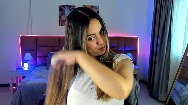  Charlotte evans 1 online show from April 2026 12:35:02 PM