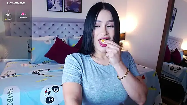 sarascottt online show from May 2026 02:47:02 PM