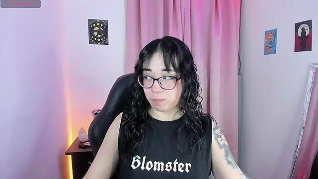 indra cam online show from December 2025 04:39:02 AM