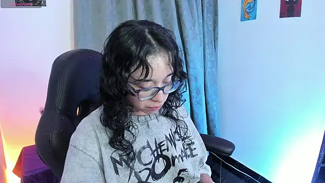 indra cam online show from May 2026 03:37:02 AM