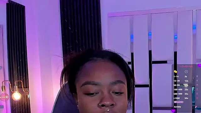 mia schwarz online show from November 2025 07:14:02 AM