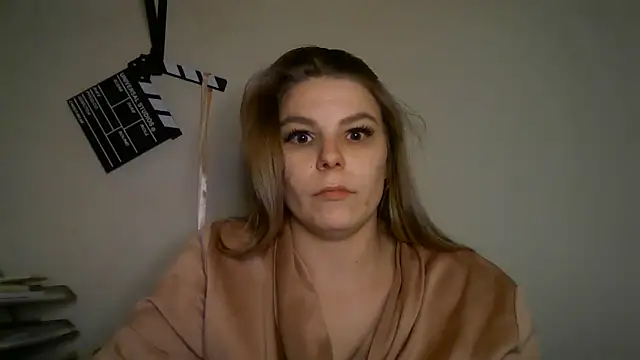 Snapshot of PetiteB_Official chatting on February 2025 12:38:02 AM PetiteB Official online show from February 2025 12:38:02 AM