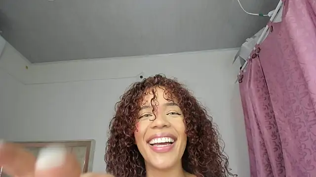 Snapshot of ateneawilliams chatting on March 2026 07:32:01 PM ateneawilliams online show from March 2026 07:32:01 PM