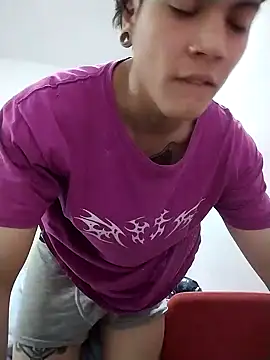 Snapshot of Xtrem3HARDxxx chatting on December 2024 04:42:01 AM Xtrem3HARDxxx online show from December 2024 04:42:01 AM