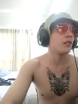 Snapshot of Xtrem3HARDxxx chatting on December 2024 01:29:01 PM Xtrem3HARDxxx online show from December 2024 01:29:01 PM