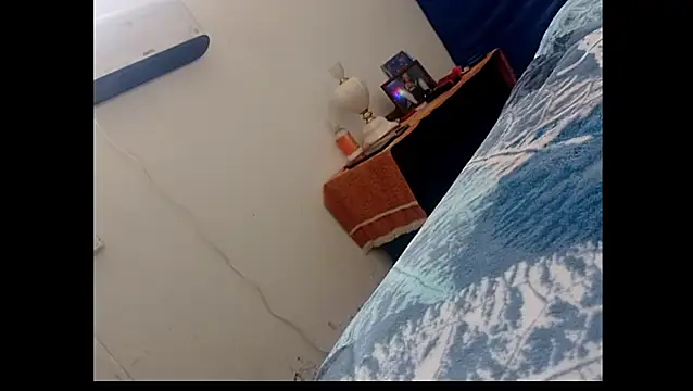 Snapshot of Xtrem3HARDxxx chatting on September 2025 05:13:01 PM Xtrem3HARDxxx online show from September 2025 05:13:01 PM