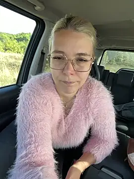 EmyLana online show from September 2025 08:30:02 AM