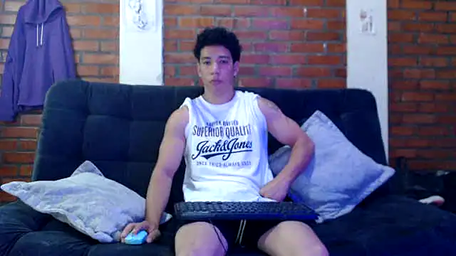 Snapshot of ethan_noir chatting on December 2024 08:54:02 PM ethan noir online show from December 2024 08:54:02 PM