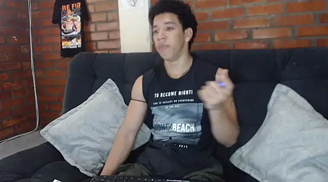 Snapshot of ethan_noir chatting on January 2025 08:59:01 PM ethan noir online show from January 2025 08:59:01 PM