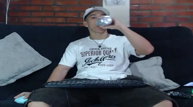 Snapshot of ethan_noir chatting on January 2025 11:06:01 PM ethan noir online show from January 2025 11:06:01 PM