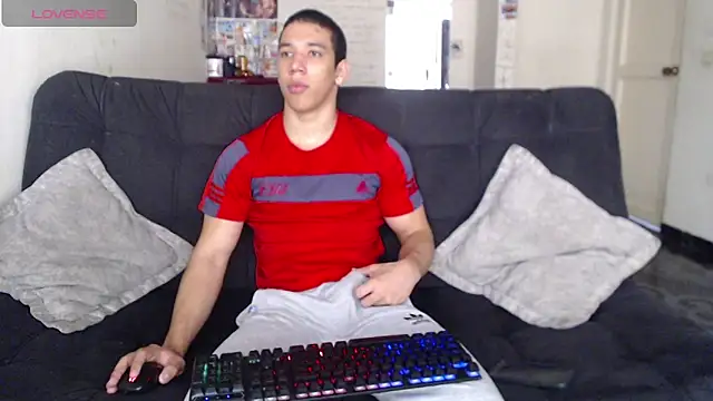 Snapshot of ethan_noir chatting on November 2025 02:29:01 PM ethan noir online show from November 2025 02:29:01 PM