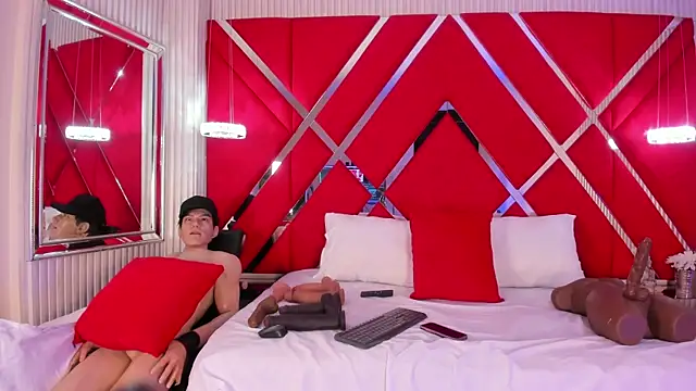 SusanCouper online show from May 2026 10:40:02 PM