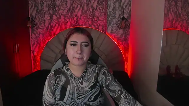 larissa01  online show from February 2025 03:12:01 AM