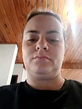 Im Amelia online show from September 2025 01:03:01 PM