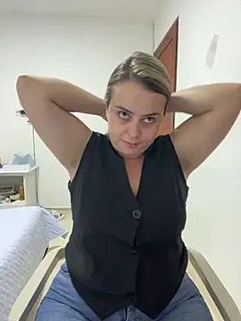 Im Amelia online show from June 2026 02:25:02 AM