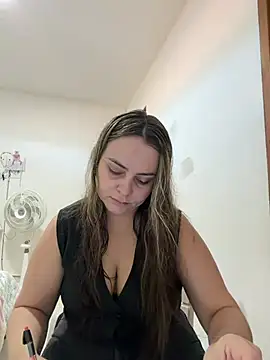 Im Amelia online show from July 2026 12:55:01 PM
