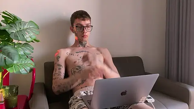 anahori  simon online show from April 2026 12:00:02 AM