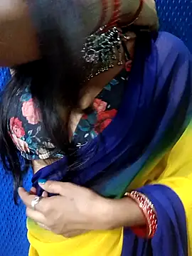 Savita hotmom online show from April 2026 07:11:02 PM