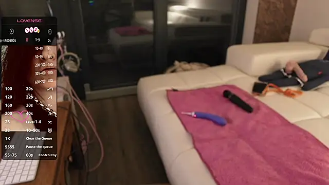 sexyLolia11 online show from May 2026 11:33:01 PM