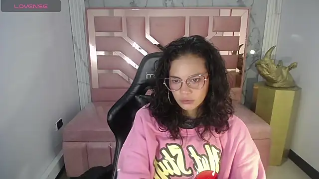 Tyna ch online show from January 2025 04:21:02 PM