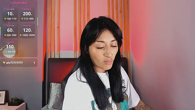 Valkiria ponce online show from July 2026 10:56:01 PM