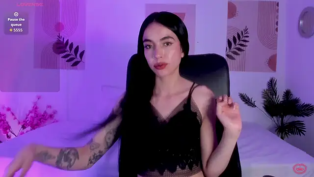 samy lewis online show from October 2025 04:01:02 AM