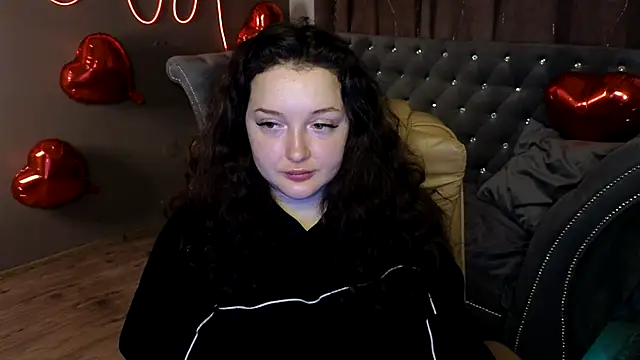 GloriNichols online show from February 2025 06:29:01 AM