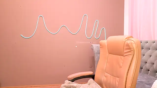 GloriNichols online show from October 2025 05:19:02 AM