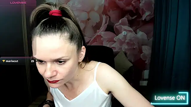 AriaGray online show from November 2025 05:17:02 AM