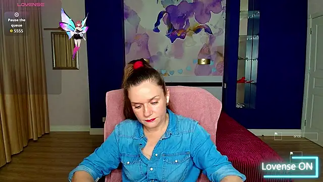 AriaGray online show from November 2025 03:22:01 PM