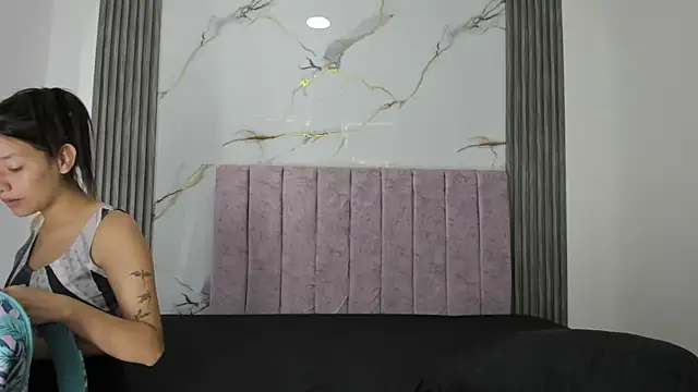 FerneyManti online show from April 2026 02:08:01 PM