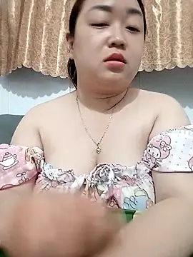 VyOanh2K online show from October 2025 02:58:02 PM