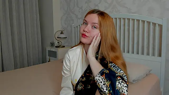 Eva  Lewis online show from April 2026 04:05:02 AM