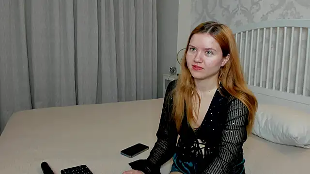 Eva  Lewis online show from May 2026 03:44:01 AM