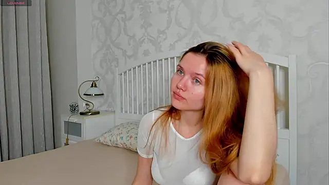 Eva  Lewis online show from June 2026 06:52:02 AM