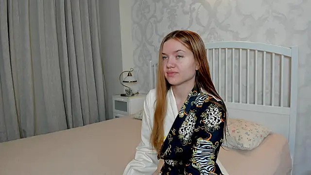 Eva  Lewis online show from July 2026 03:37:01 AM
