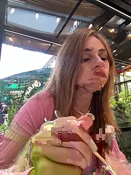 GraceTorrez online show from September 2025 03:33:01 PM