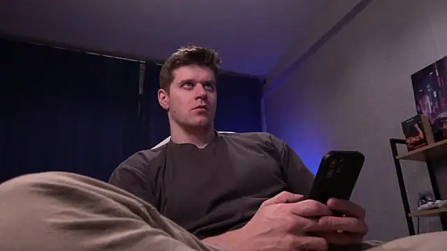 Bruno Banani online show from February 2026 08:05:01 PM