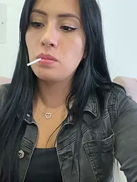 Sara luna  online show from April 2026 09:09:02 PM