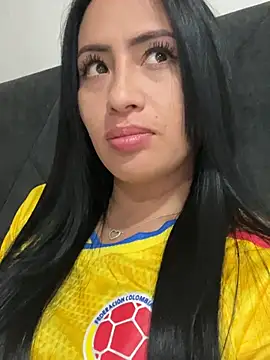 Sara luna  online show from June 2026 12:09:02 AM