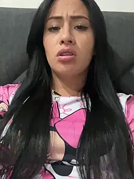 Sara luna  online show from June 2026 03:01:02 AM