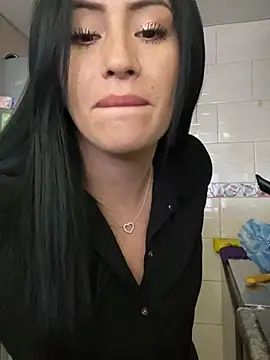 Sara luna  online show from July 2026 07:50:01 PM