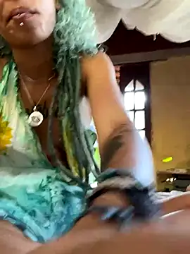 sammoura01 online show from September 2025 07:25:02 PM