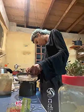 sammoura01 online show from September 2025 10:10:02 PM