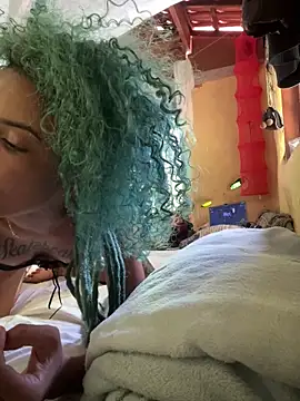 sammoura01 online show from March 2026 06:25:01 PM